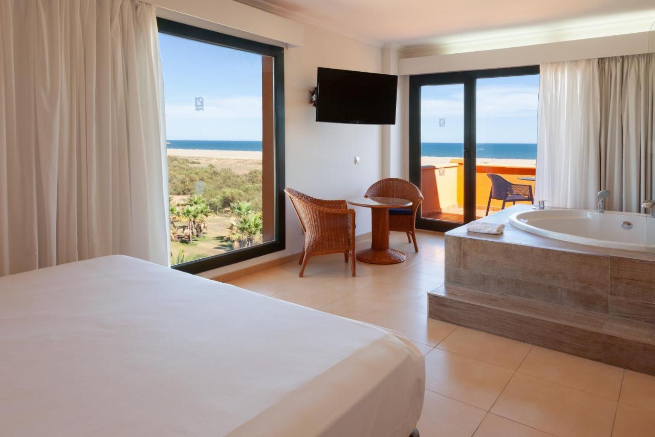 Playa Marina Spa Hotel - Luxury Ayamonte Bagian luar foto
